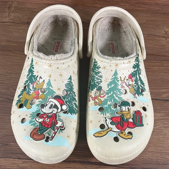 CROCS 2022 Disney Parks Christmas Clogs Fleece Lined Slip-On Shoes Men’s Size 12 - Picture 1 of 8